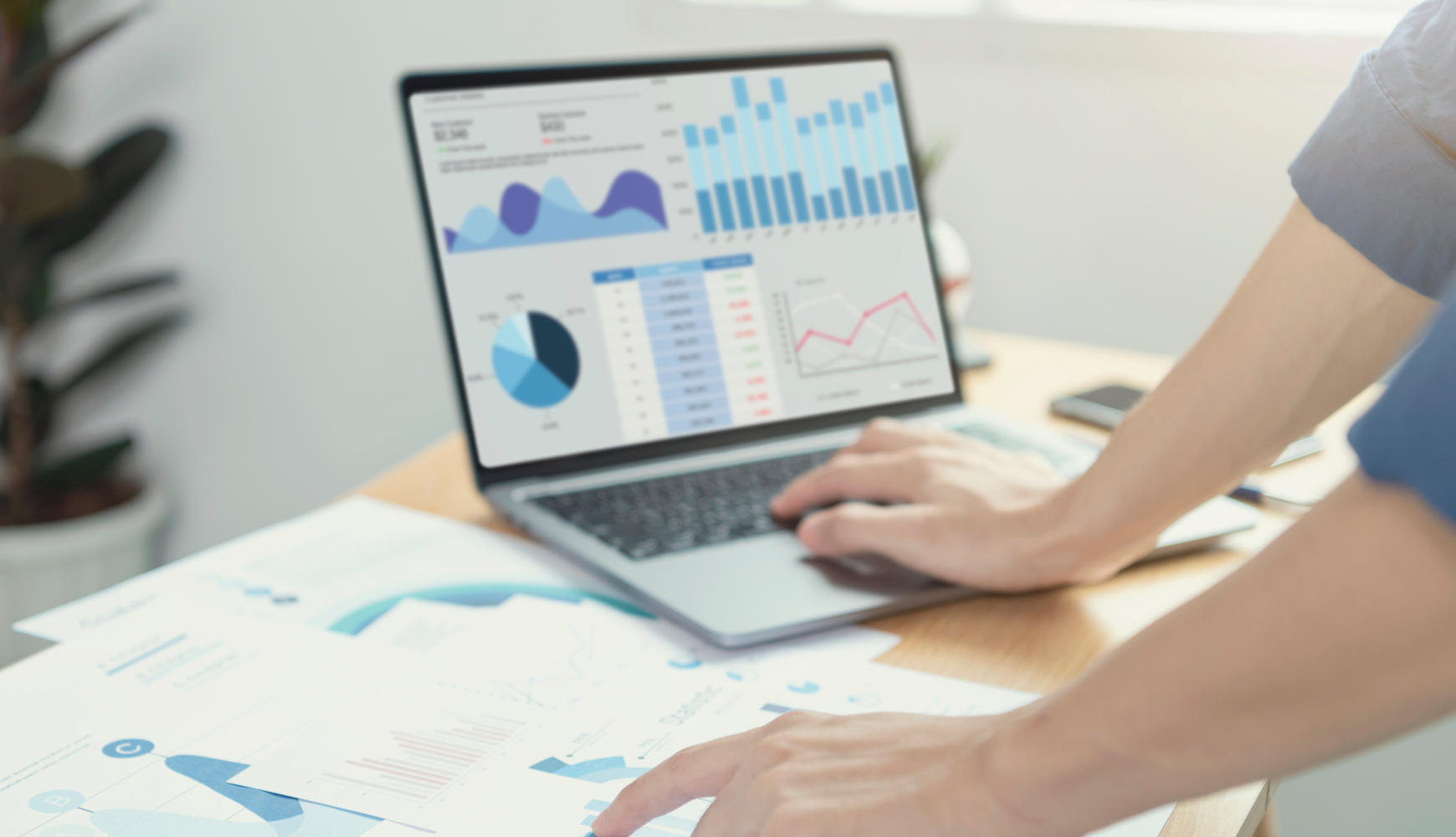 A guide on using spreadsheets for business management, highlighting custom web apps development for enhanced efficiency.